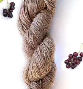 LUXE YARN, CANADIAN CHERRY (ARAN)