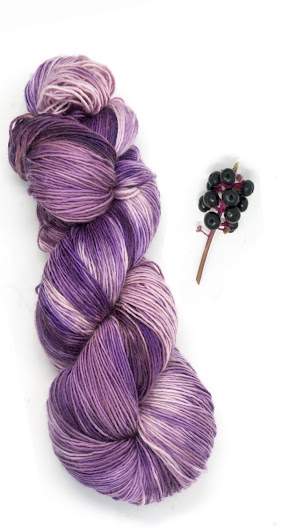 1 SKEIN POKEBERRY VARIEGATED (SOLAR DYED) FW3